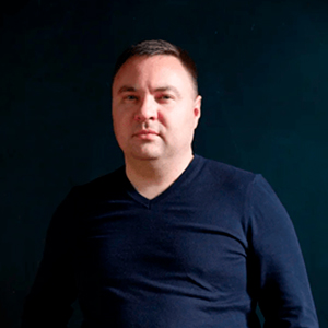 Олег Азаров